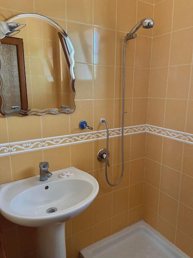Maria Rentals Radhimë Eksteriør bilde